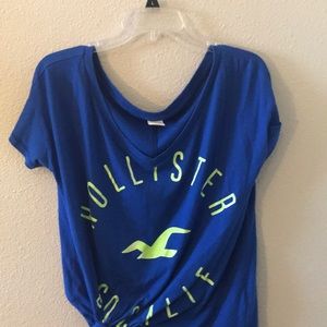 Hollister tee